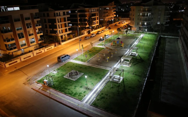 Golden World Suite Hotel