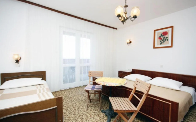 Triple Room Barbat 5070e