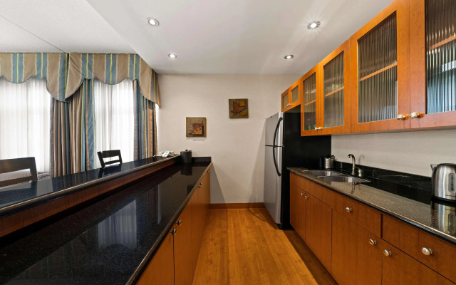 Best Western Plus Orangeville Inn & Suites