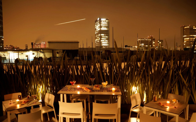 Isaaya Hotel Boutique by WTC