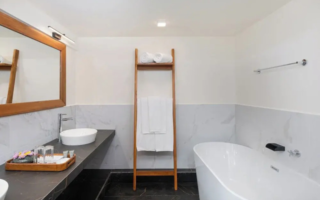 Heavensa Villas and Suites by The Clarks