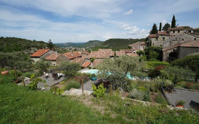 La Seigneurie de Naves