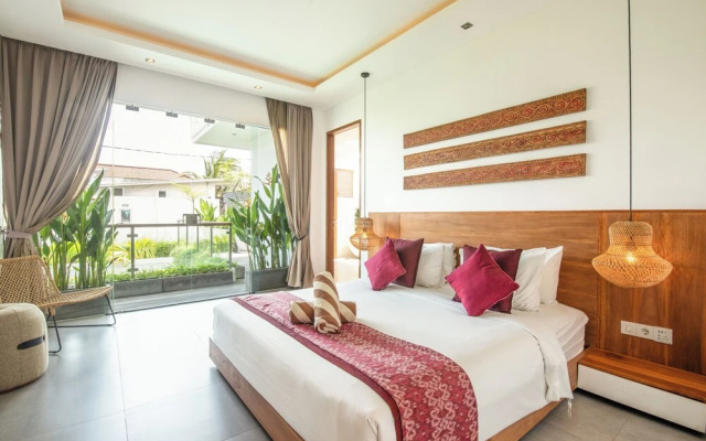 Luxury 4BR Haven, Steps to Canggu's Beach Elegance