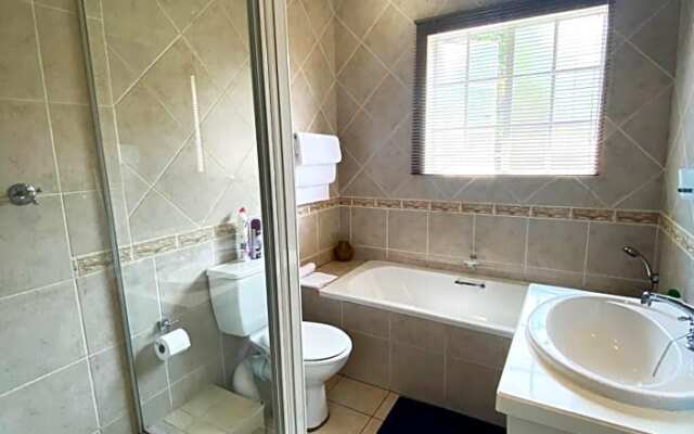 The Kindaspace: Homely Studio with Netflix & DStv