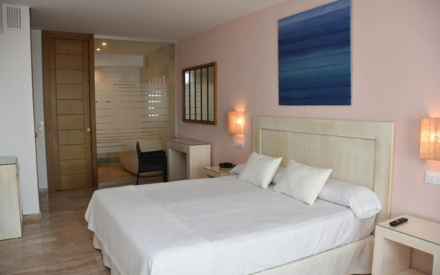 Hotel Doña Lola Zahara