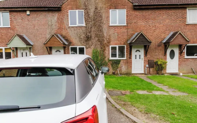 Corby-2 Bedroom-1bathroom-parking - Upto 5 Guests
