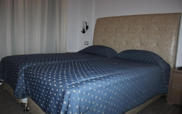 Sunny Suites