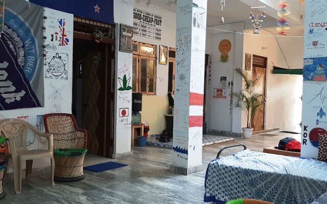 Zigzag Hostel Agra