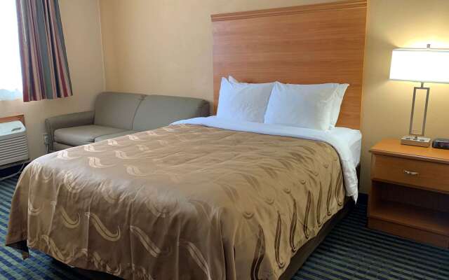 Quality Inn Ottawa near Starved Rock State Park