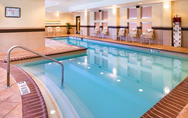 Hampton Inn & Suites National Harbor - Alexandria Area