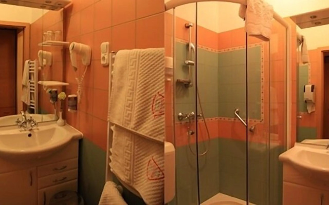 Hotel Négy Évszak