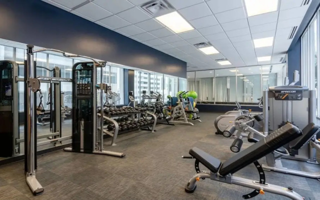 Downtown Dallas CozySuites w/ roof pool, gym #1