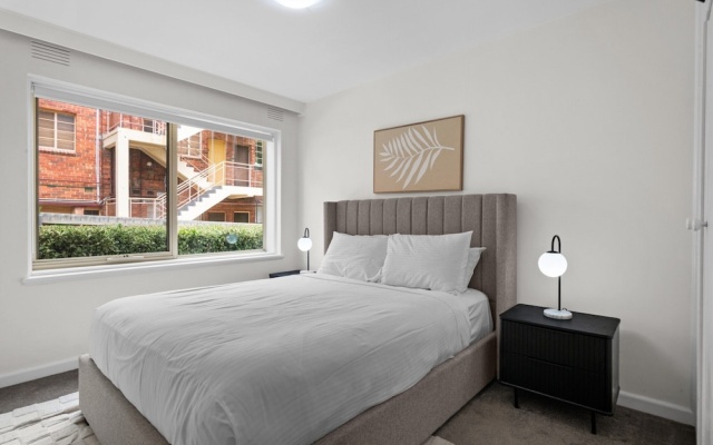 Bright 1-bed Apartment in St Kilda