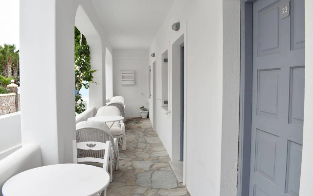 Zacharakis Studios