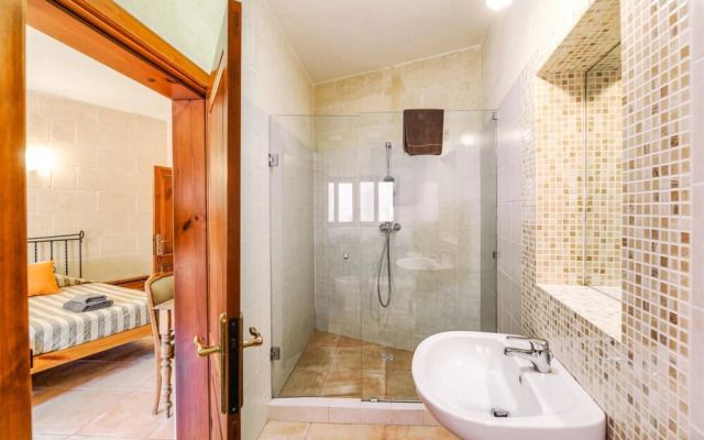 Ta Battista - Xewkija Holiday Home