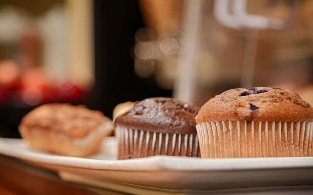 Best Western Courtesy Inn Hotel - Anaheim Resort at the Park