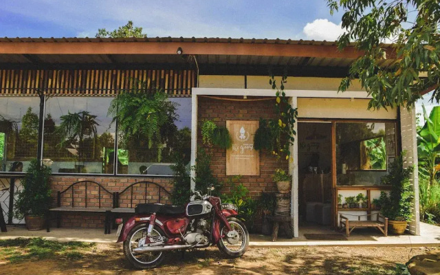 The Goose Farm Stay & Cafe