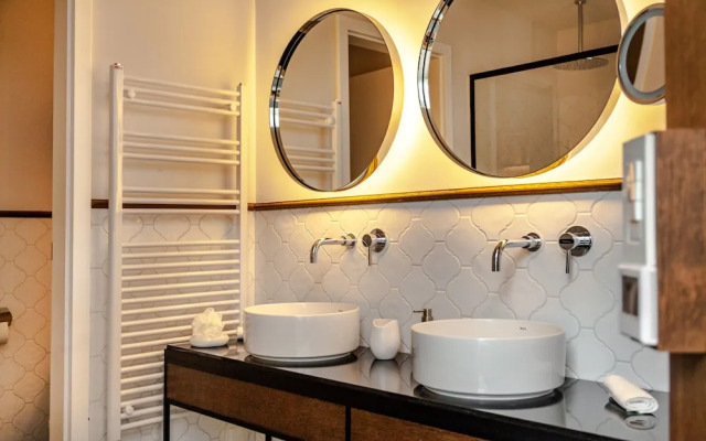 Budapest Eye Luxury Suites