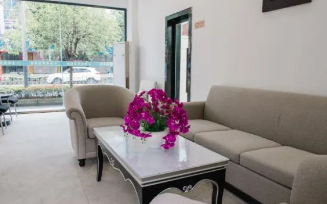 Jinrui Business Hotel