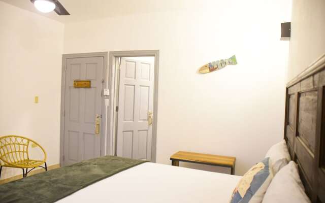 Hostal Marina Samana
