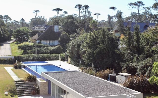 Ocean Front Deluxe Apartment