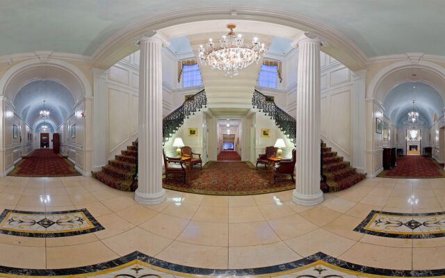 The Mansion at Glen Cove