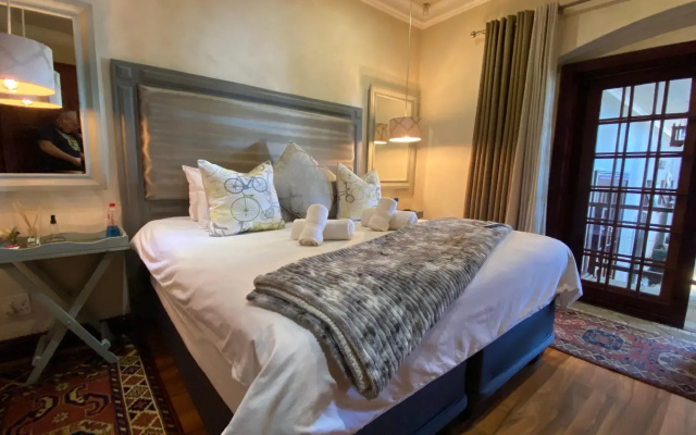 Spacube Luxury Suites and Spa