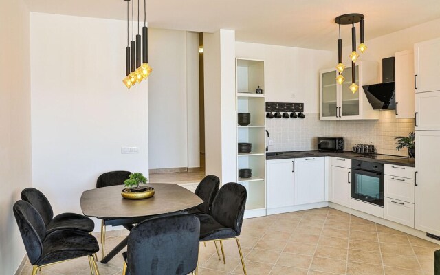 Nice Apartment in Marina With Jacuzzi, Wifi and 3 Bedrooms