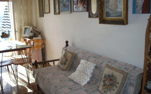 Anna in front of the sea Apartment