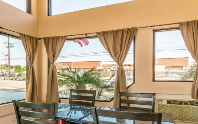 Rodeway Inn Artesia Cerritos
