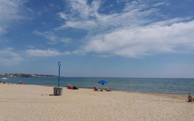 Economico apartamento 2a linea playa