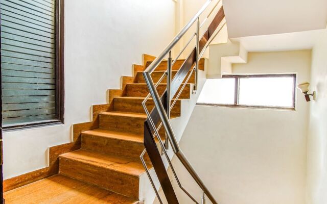 FabHotel Anand Villa