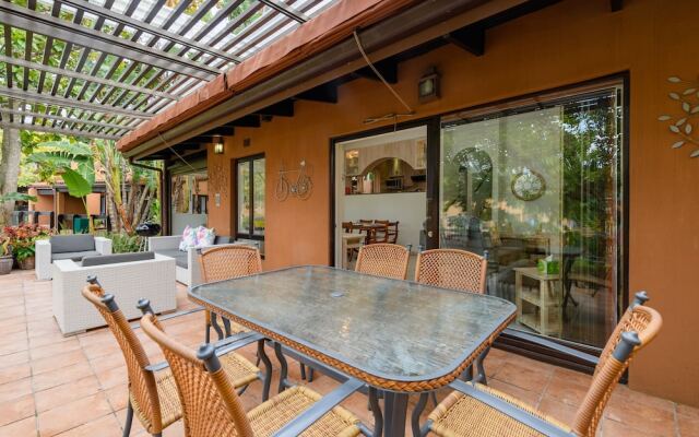 San Lameer Villa Rentals  2301