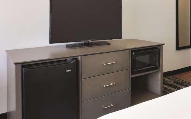 La Quinta Inn & Suites by Wyndham Tyler South