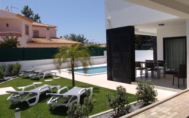 Villas Novochoro - Small Garden