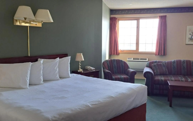 Travelodge by Wyndham Lacombe