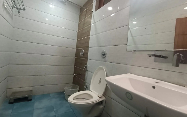 Hotel Ganga Azure