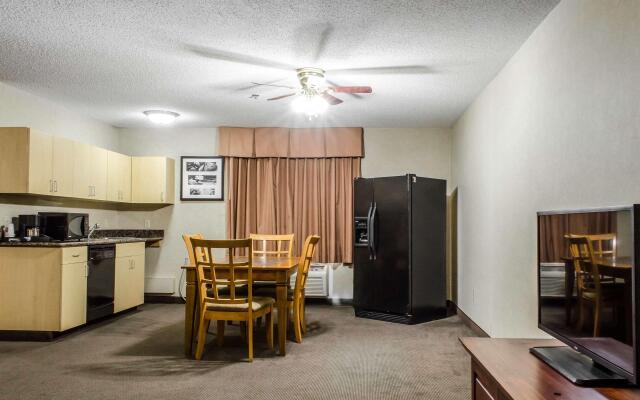 Sleep Inn & Suites