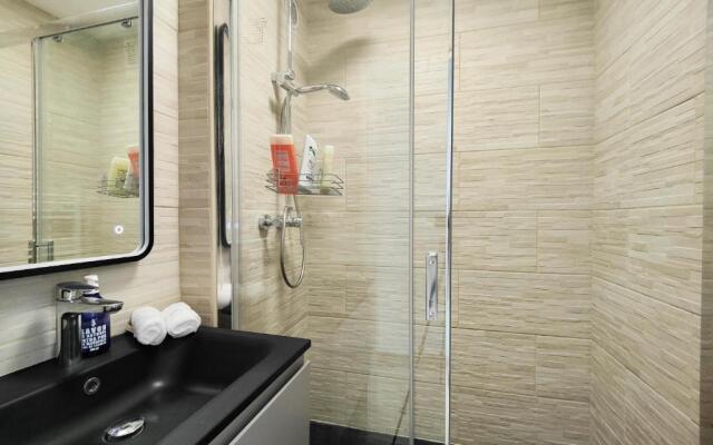 Emeraudes 8 vue mer by Booking Guys