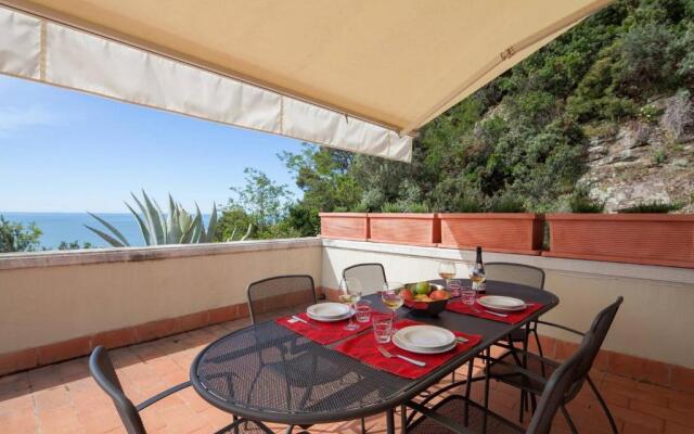 Punta Bianca - stunning seaview in Montemarcello