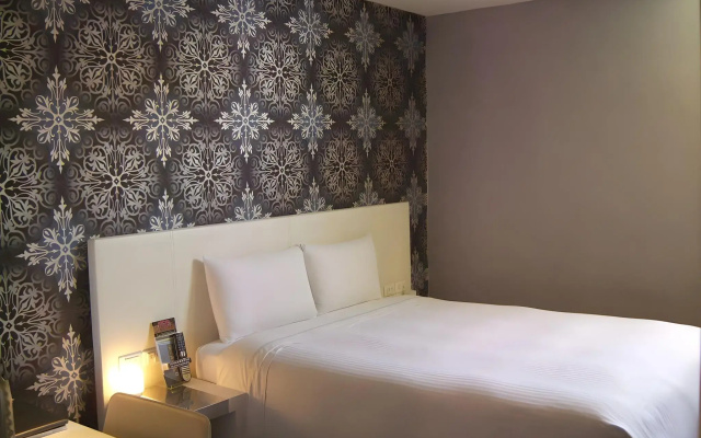 Hotel Purity