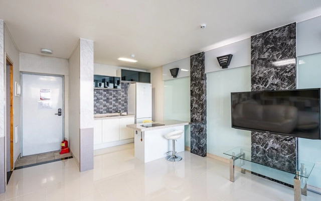 Pohang Pinewave Sea & Spa Pension