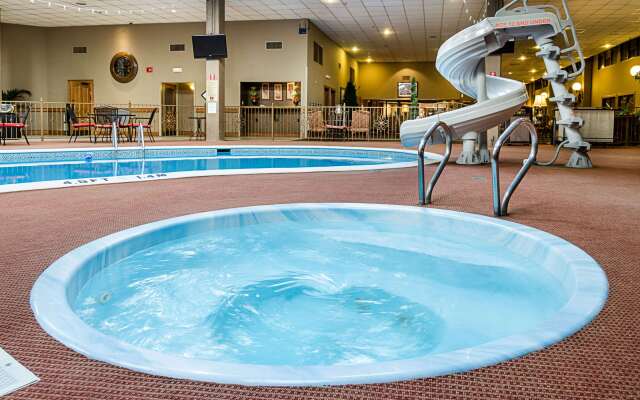 Clarion Inn Garden City