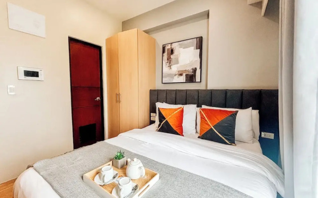 Luxe City Studio Hideaway