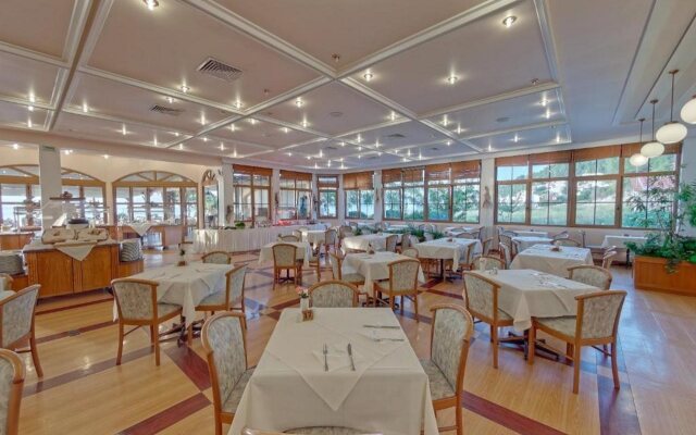 Possidi Holidays Resort & Suite Hotel