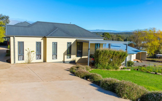 Alfies on Albert Daylesford