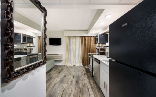 Revel Hotel Minot, SureStay Collection by Best Western