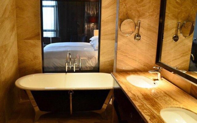 Boyue Hotel