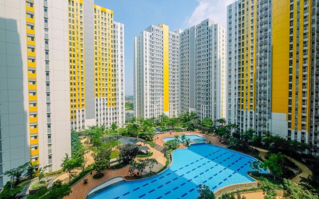 Modern 2BR Apartment for 4 Pax at Springlake Summarecon