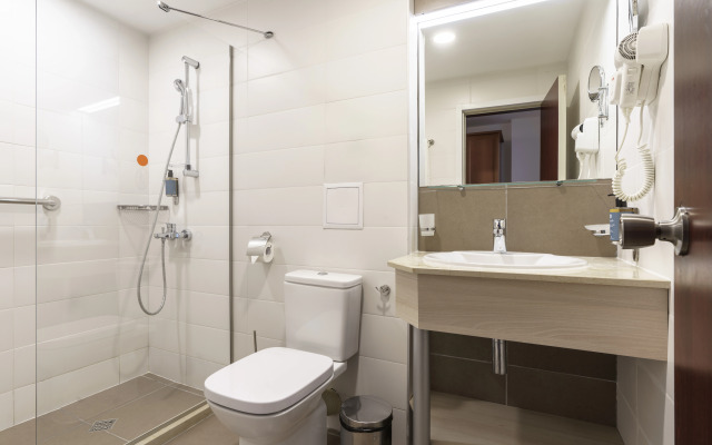 AluaSun Helios Beach – All Inclusive